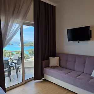 Queen Margaret Seaside Αλβανία