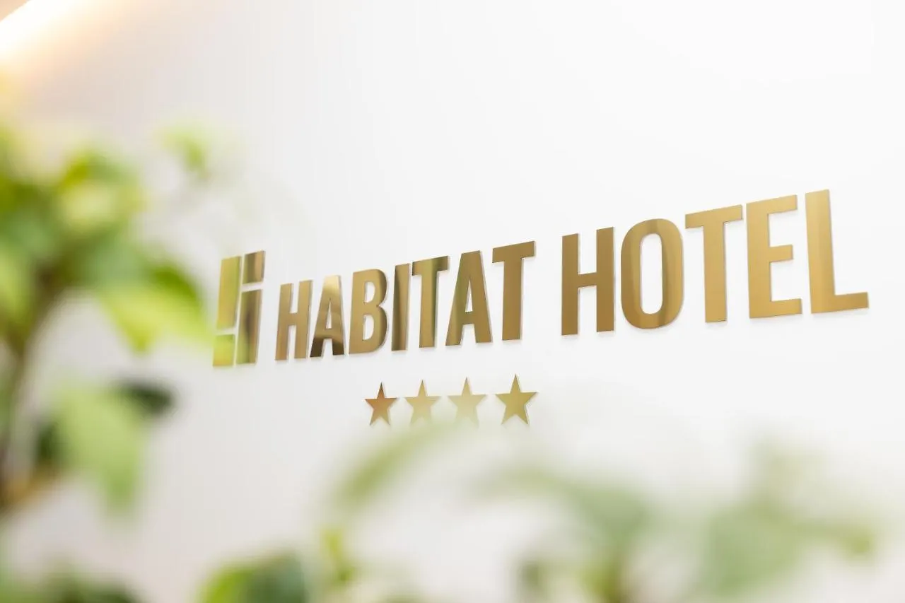 Habitat Hotel تيرانا 4*,